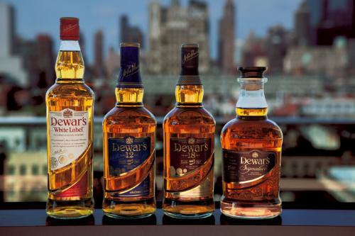 TỔNG HỢP CÁC DÒNG WHISKY DEWAR’S - TỪ WHITE LABEL ĐẾN 25 NĂM