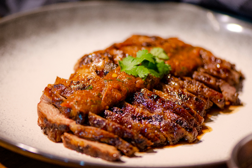 Tinh Hoa Heo Iberico: Pluma Nướng Chuẩn Vị Nhà Hàng Michelin