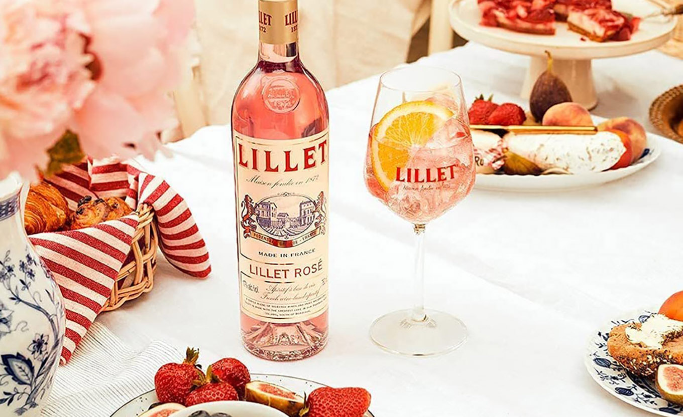 Lillet Rosé – Món Quà Vang Pháp Tinh Tế Cho Người Yêu Ẩm Thực Đặc Biệt Là Phái Nữ