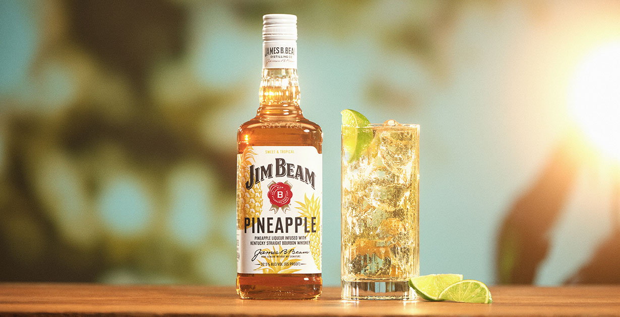 Jim Beam Pineapple Sự Kết Hợp Độc Đáo Giữa Bourbon Mỹ và Dứa Nhiệt Đới