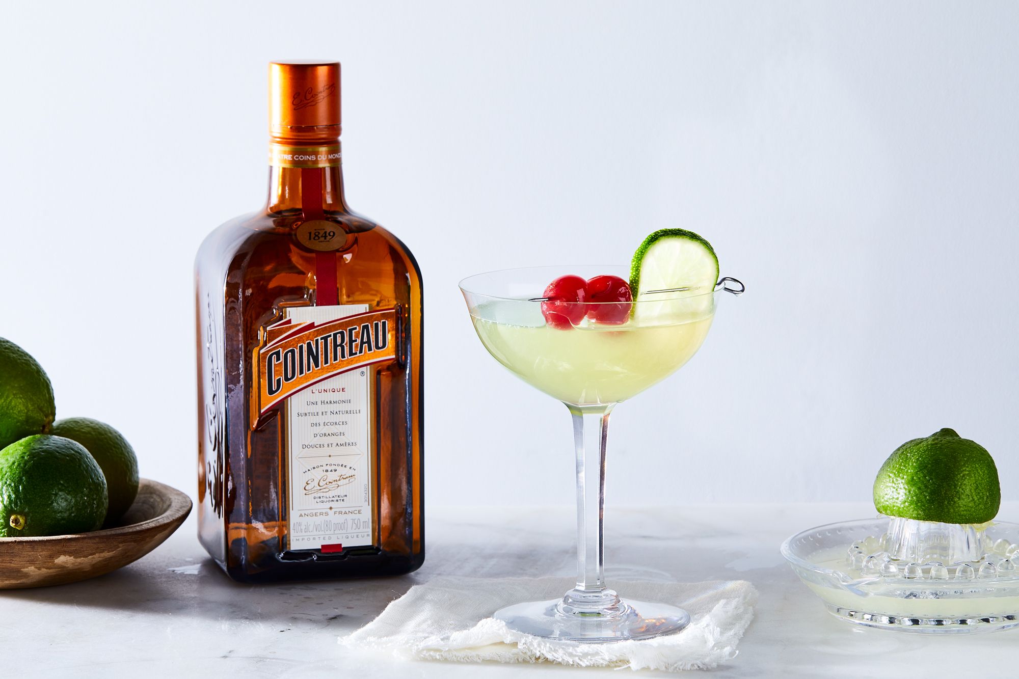 Cointreau – Chai Orange Liqueur Kinh Điển Trong Thế Giới Pha Chế