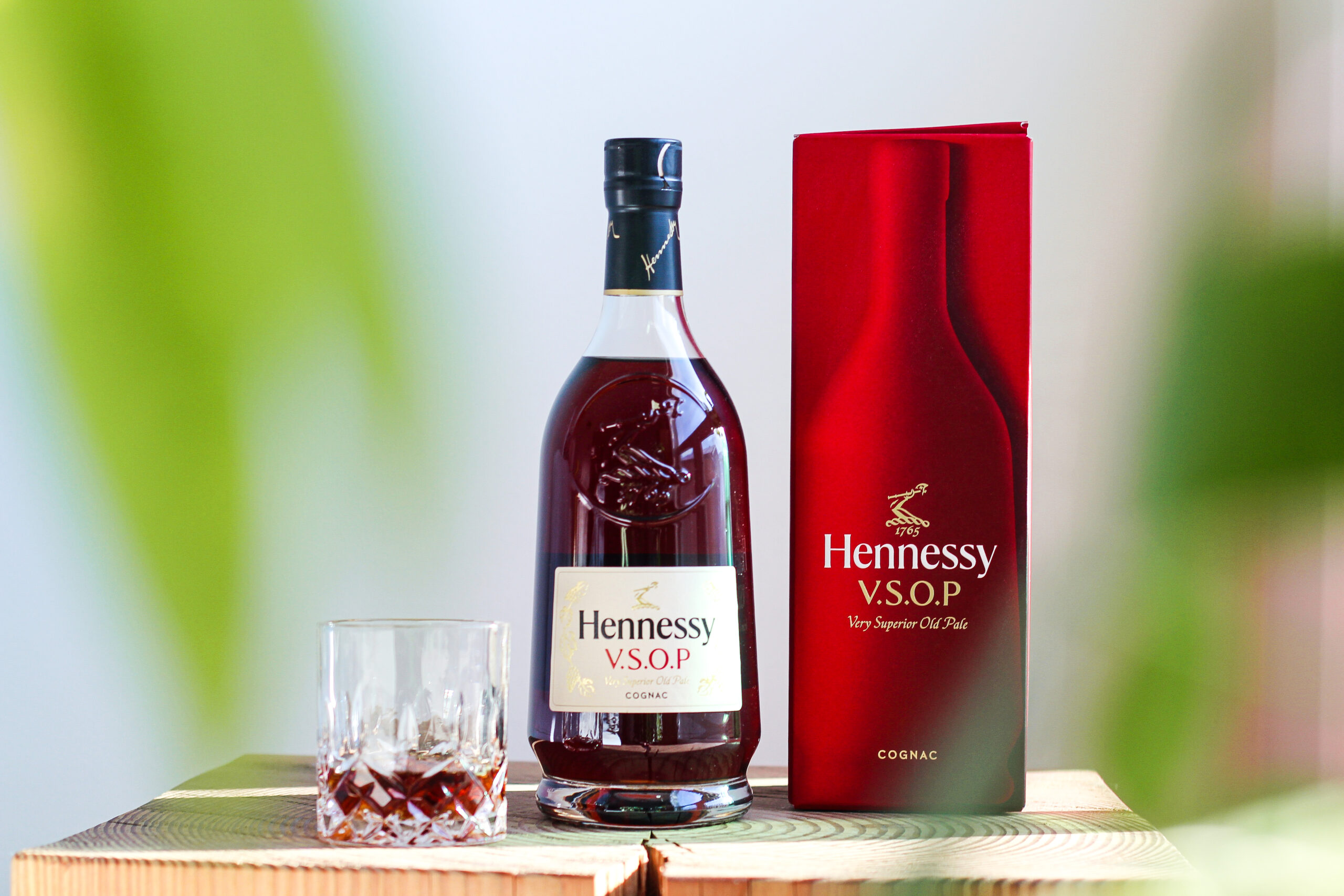 Điều Gì Khiến Hennessy V.S.O.P Trở Thành Biểu Tượng Của Cognac?