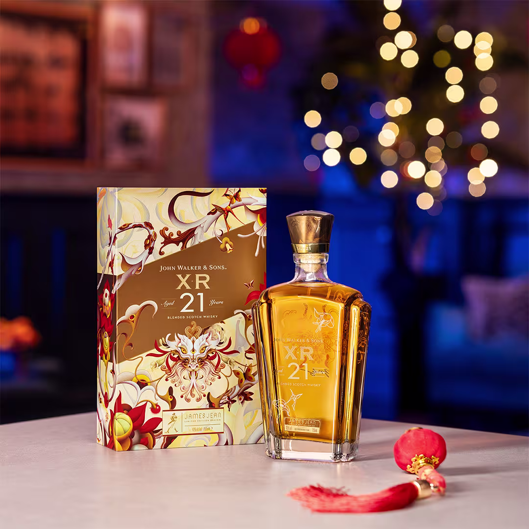JOHN WALKER & SONS XR 21 – TINH HOA ĐƯỢC ĐIÊU KHẮC TỪ THỜI GIAN
