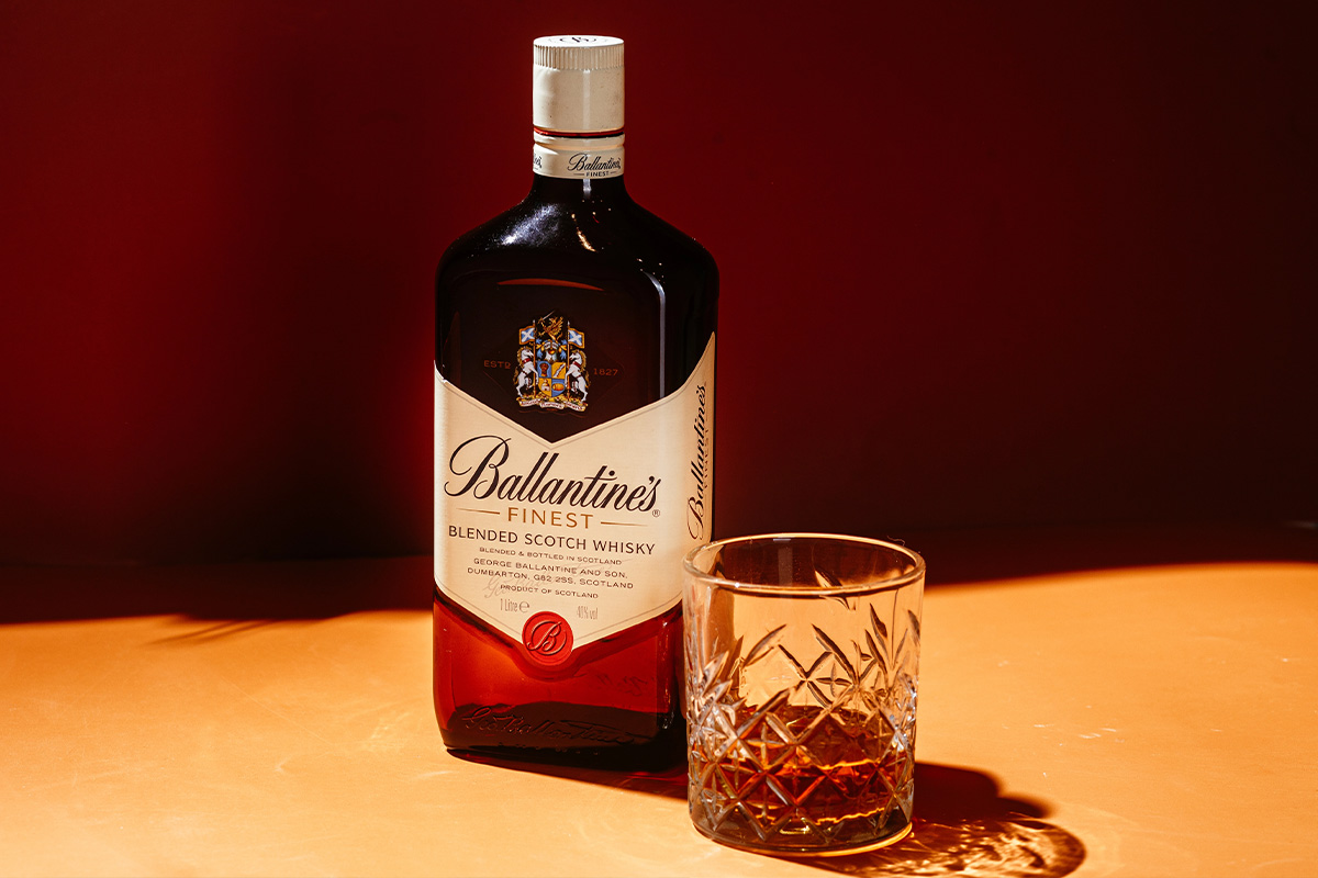 BALLANTINE’S FINEST – BLENDED SCOTCH WHISKY ÊM MƯỢT ĐƯỢC YÊU THÍCH TOÀN CẦU